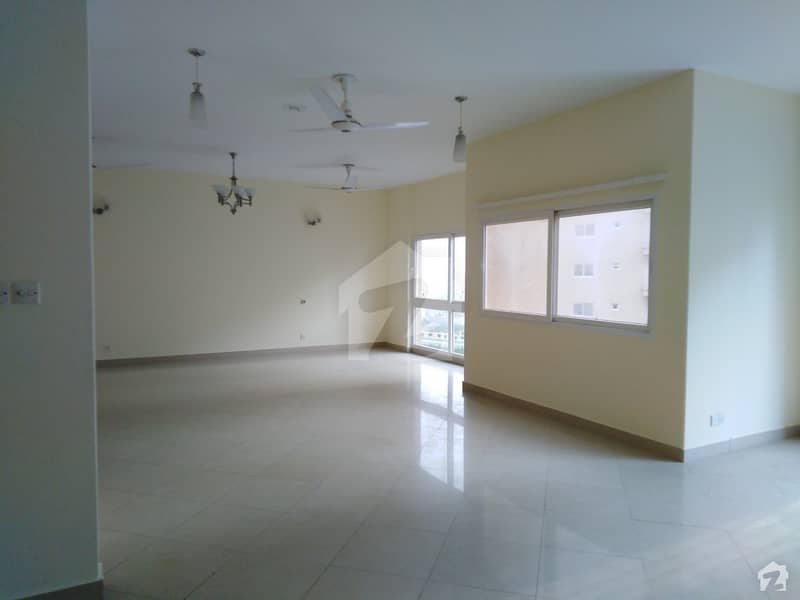 3760  Square Feet Flat For Sale In Beautiful Dha Defence