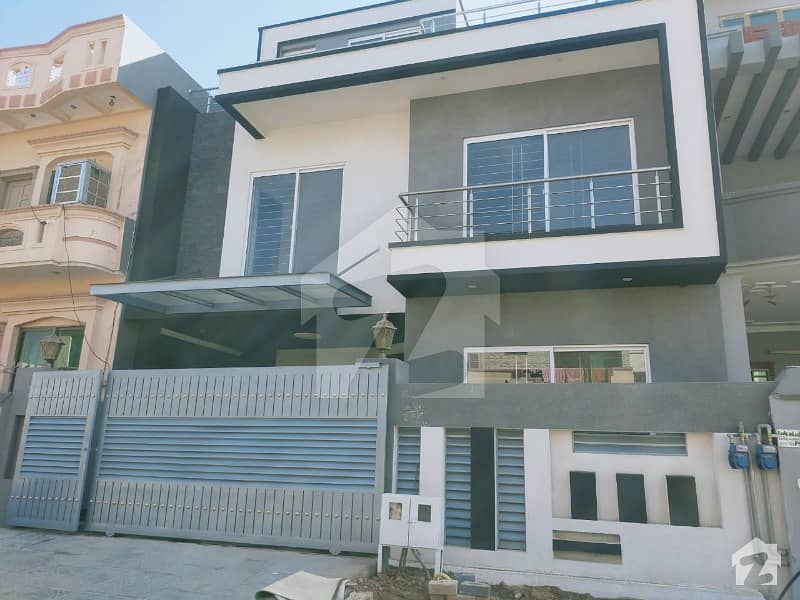 Stunning 1800 Square Feet Brand New House In G-13/2 Available