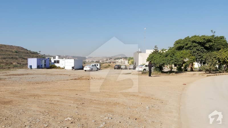 Commercial Plot No05 Available In M Block Lake View Commercial