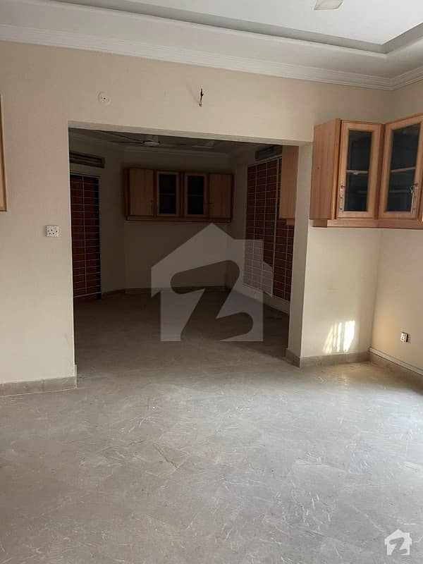 10 Marla Commercial Paid House For Rent In Gulberg