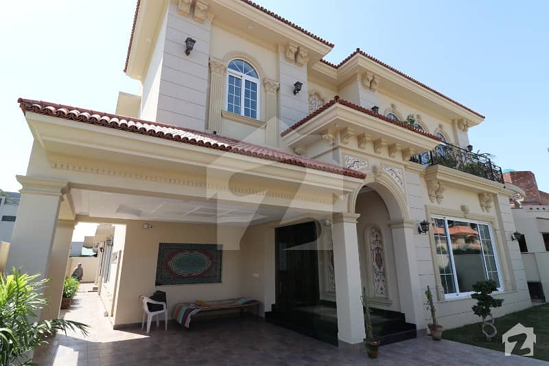 1 Kanal Luxurious House Available For Rent In Phase 2