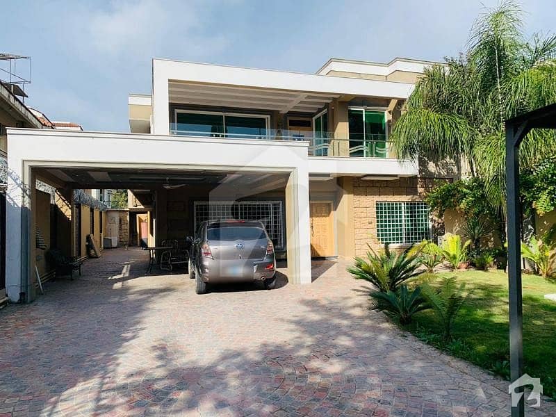 Luxury House Available For Rent In F6 Luxury House Available For Rent In F6