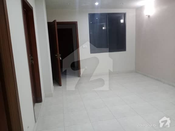 850  Square Feet Flat Ideally Situated In Faisal Town - F-18