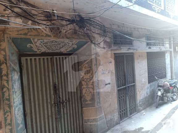 شادباغ لاہور میں 6 کمروں کا 4 مرلہ مکان 80 لاکھ میں برائے فروخت۔