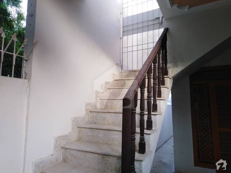 120 Square Yard House In Gulberg Town For Sale In Very Low Price