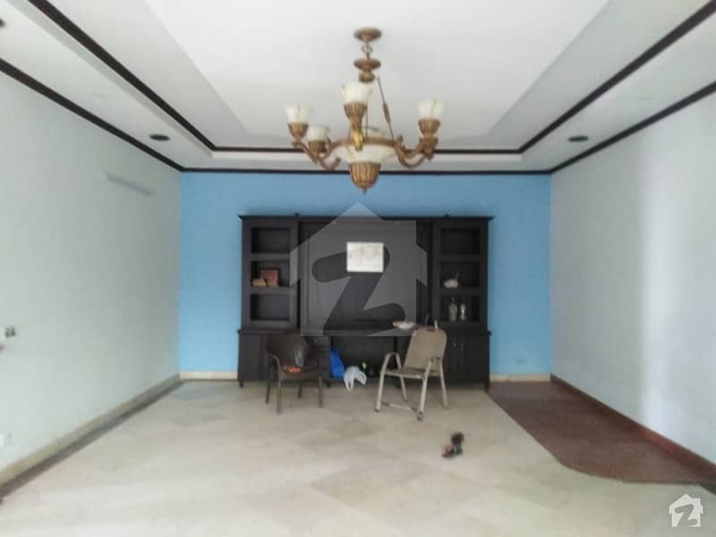 جوہر ٹاؤن فیز 2 - بلاک جی3 جوہر ٹاؤن فیز 2 جوہر ٹاؤن لاہور میں 5 کمروں کا 1 کنال مکان 3.6 کروڑ میں برائے فروخت۔