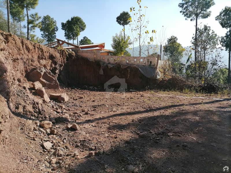 Murree Expressway Residential Plot Sized 6 Marla Is Available