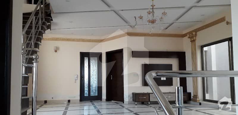 10 Marla Hot Location House Is Available For Sale In Lake City Sector M5