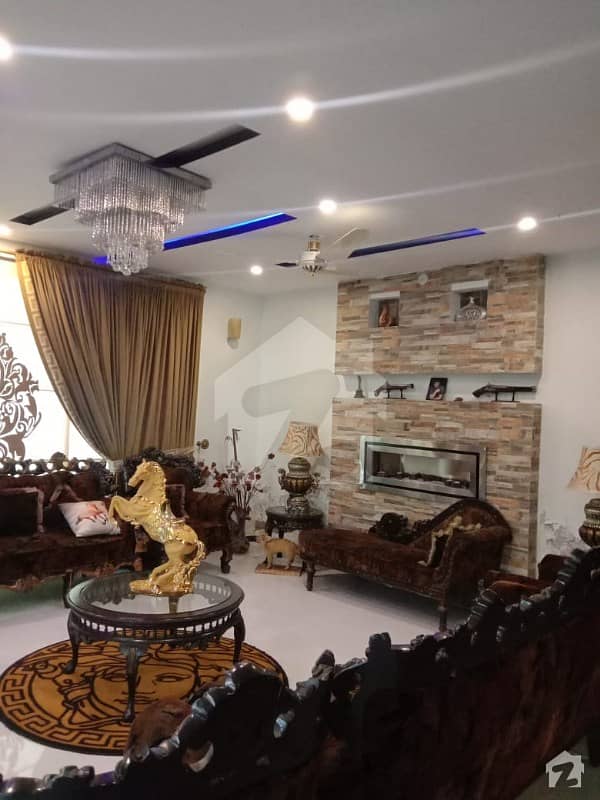 1 Kanal Slightly Used Beautiful Used House Is Available For Sale In Wapda Town