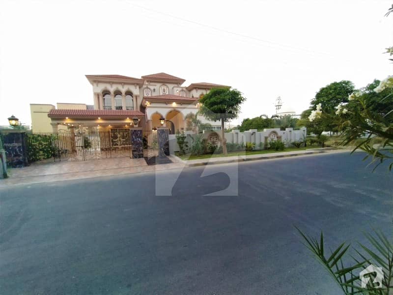 2 Kanal Spanish Bungalow Is Up For Sale Facing Park On 100 Feet Rode Near Wapda Town