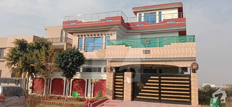 50x90 Double Storey Used House For Sale In D-17