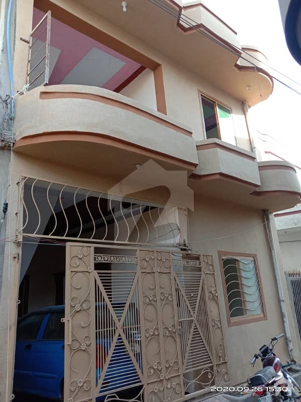 تارامری اسلام آباد میں 4 کمروں کا 3 مرلہ مکان 46 لاکھ میں برائے فروخت۔