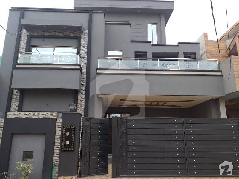 10 Marla Brand New House For Sale 10 Marla Brand New House For Sale