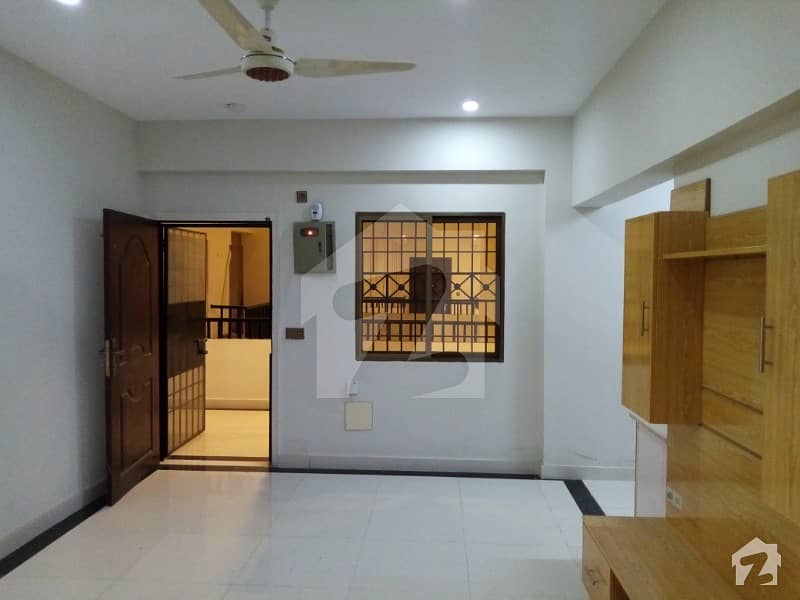 Samama Star Mall & Residency | Mid Corner | 3 Bed Apartment For Sale | 1,105 Sqft.