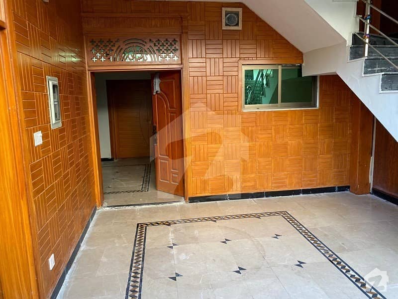 بنی گالہ اسلام آباد میں 5 کمروں کا 7 مرلہ مکان 1.35 کروڑ میں برائے فروخت۔
