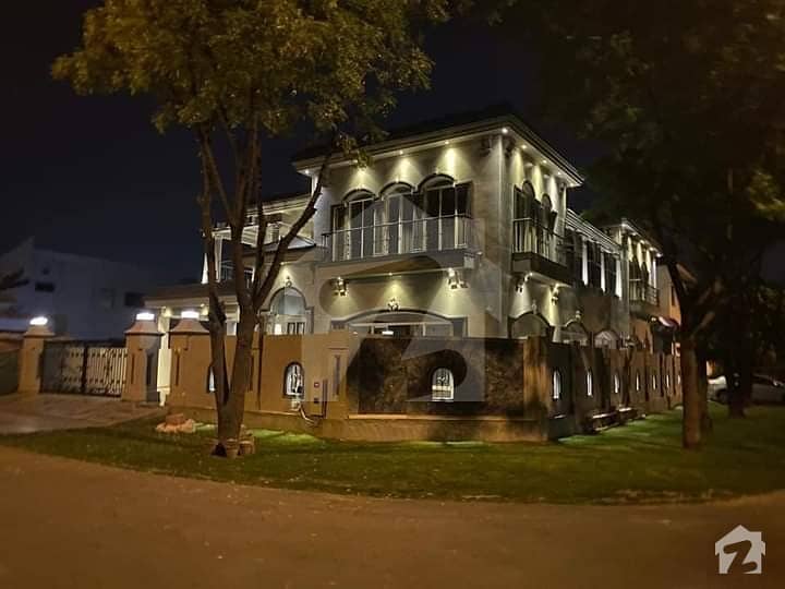 ڈی ایچ اے فیز 6 - بلاک ایچ فیز 6 ڈیفنس (ڈی ایچ اے) لاہور میں 7 کمروں کا 1.1 کنال مکان 8.1 کروڑ میں برائے فروخت۔ ڈی ایچ اے فیز 6 - بلاک ایچ فیز 6 ڈیفنس (ڈی ایچ اے) لاہور میں 7 کمروں کا 1.1 کنال مکان 8.1 کروڑ میں برائے فروخت۔