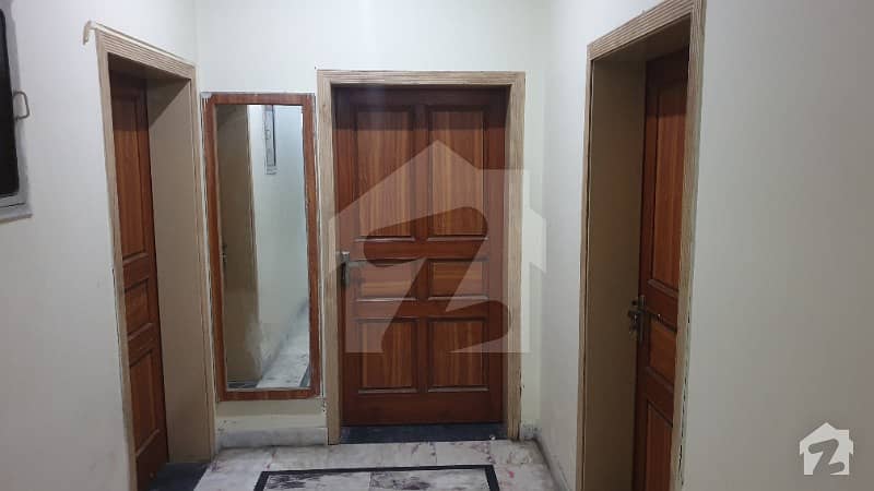 ایلیٹ ٹاؤن ۔ بلاک بی ایلیٹ ٹاؤن لاہور میں 6 کمروں کا 2 کنال مکان 2.6 کروڑ میں برائے فروخت۔