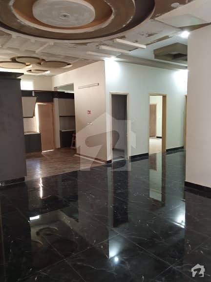 گلستانِ جوہر کراچی میں 6 کمروں کا 16 مرلہ مکان 5.7 کروڑ میں برائے فروخت۔