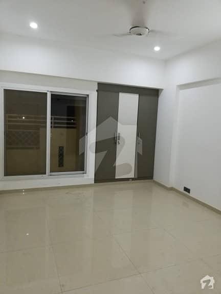2050  Square Feet Flat For Rent In Beautiful Clifton