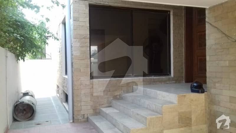 Stunning 2250  Square Feet House In Dha Defence Available