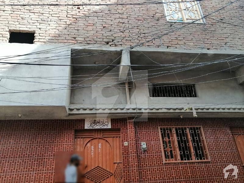 1125  Square Feet House In Liaquat Road Best Option