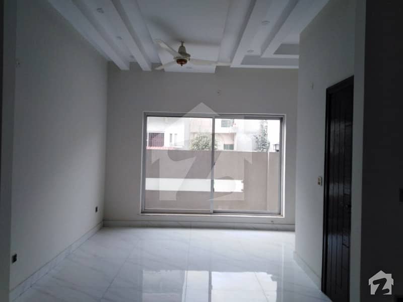 Centrally Located House In Paragon City Is Available For Rent