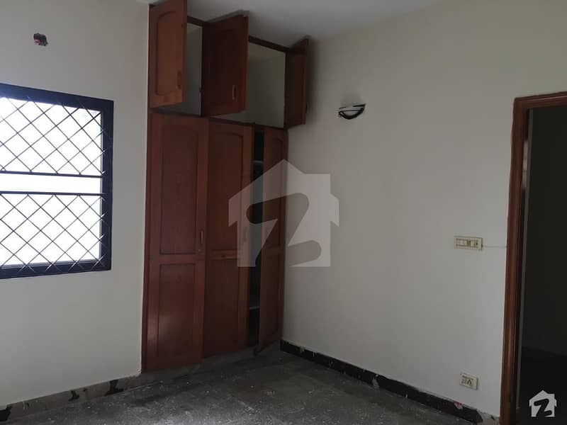 Gulberg 5 Marla House Up For Rent