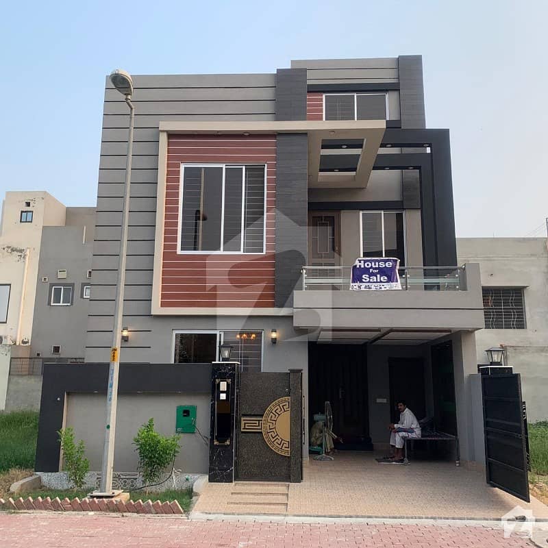 5 Marla Brand New House For Sale In Jinnah Block