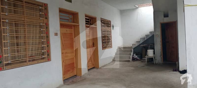 نوشہرہ روڈ مردان میں 5 کمروں کا 13 مرلہ مکان 95 لاکھ میں برائے فروخت۔