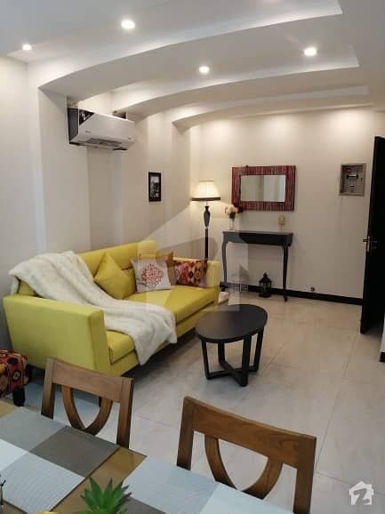 بحریہ ٹاؤن سیکٹرڈی بحریہ ٹاؤن لاہور میں 1 کمرے کا 2 مرلہ فلیٹ 62 لاکھ میں برائے فروخت۔
