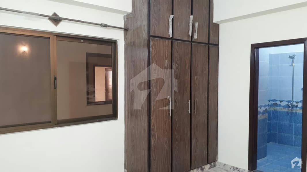 800 Square Feet Flat Ideally Situated In Chakri Road
