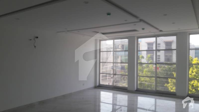 Dha 04 Marla Commercial Brand New Building With Lift Available At Excellent Location