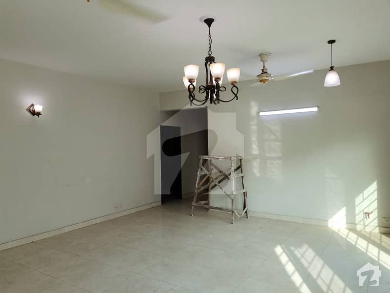 10 Marla 1st Floor 3 Beds Apartment Available For Rent In Askari11