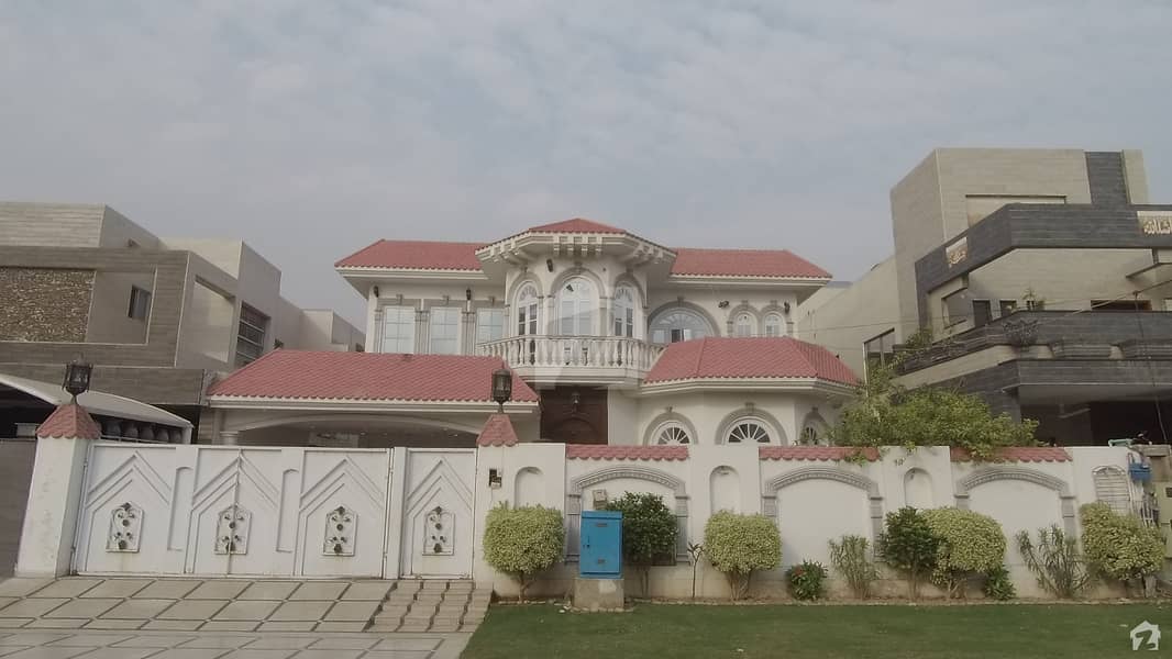 Shahbaz Estate Offers Beautiful Spanish Design House Is For Sake In Eden City