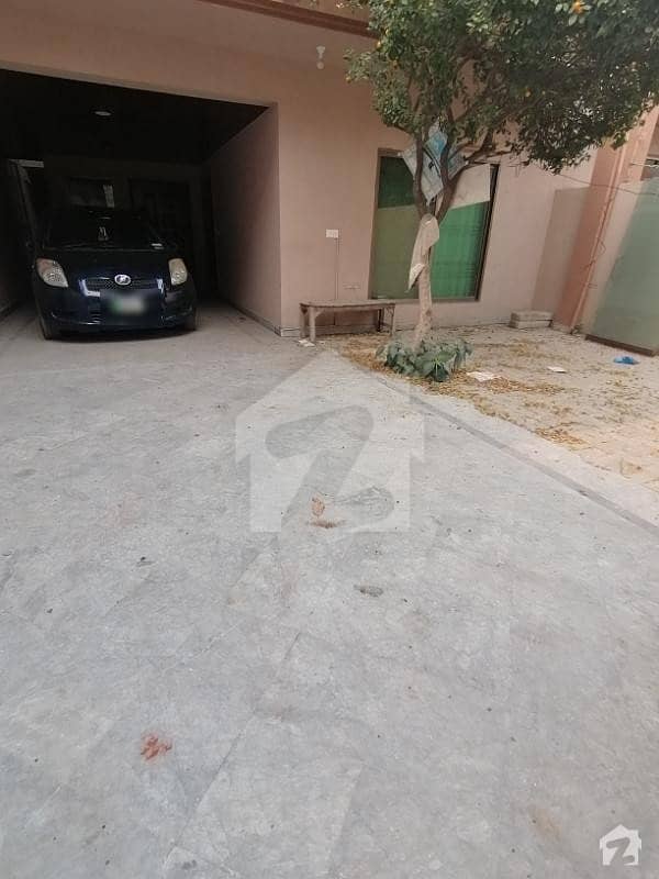 10 Marla House For Sale In Main Boulevard DHA Defence