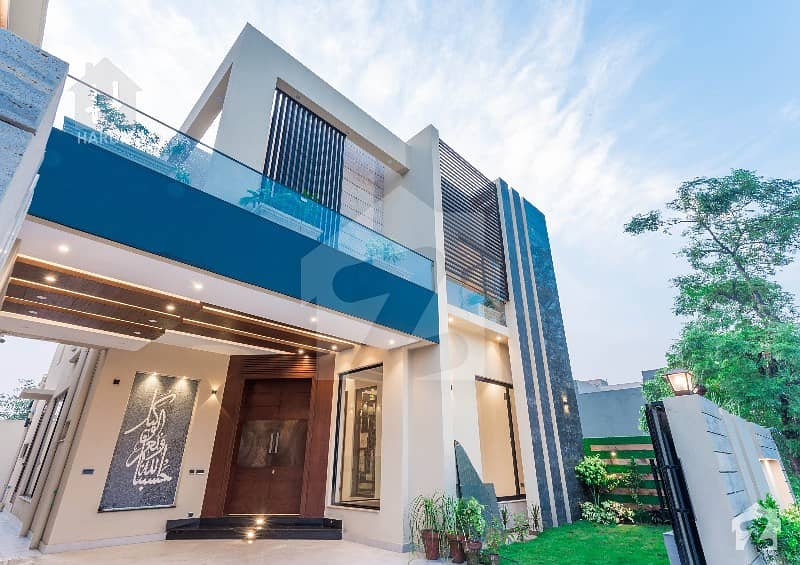 Top Location 10 Marla House Available In Dha Phase 6