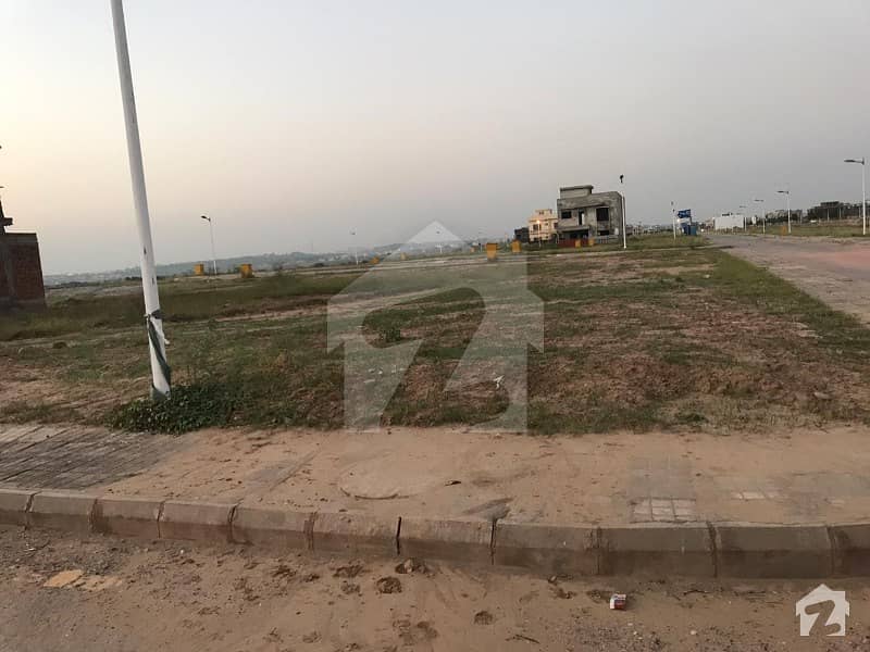 Plot For Sale In Bahria Town Phase 8 - Block L