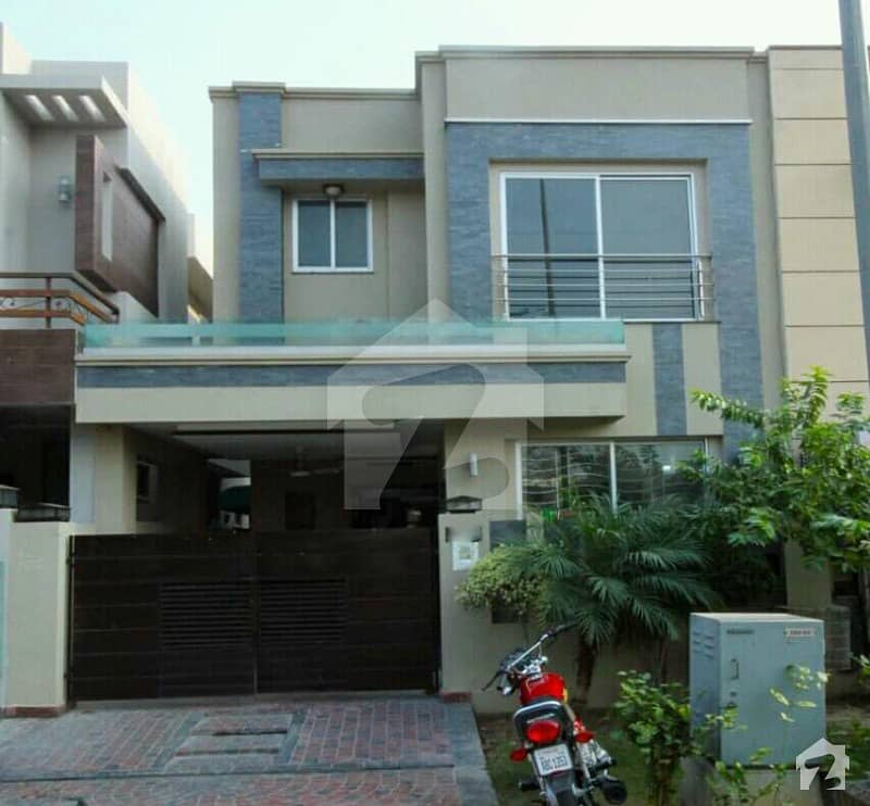 Modern Design House For Rent At Prime Location