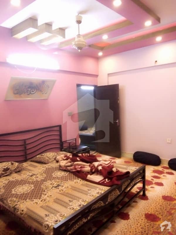 دہلی کالونی کراچی میں 3 کمروں کا 6 مرلہ فلیٹ 70 لاکھ میں برائے فروخت۔