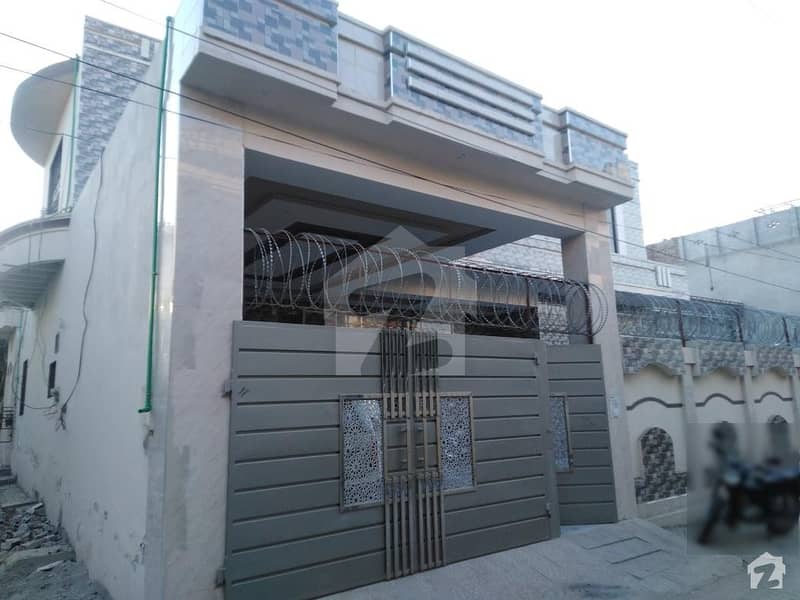 House Of 9.5 Marla In Farooq Colony For Sale