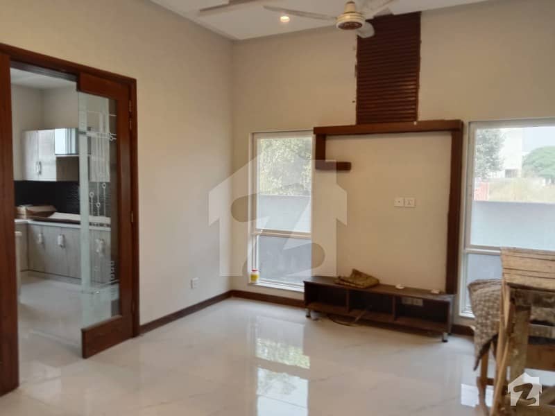 10 Marla Brand New Luxury Bungalow For Sale At Prime Location