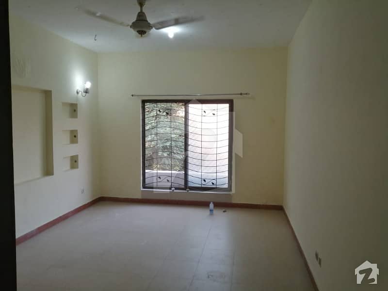 8 Marla House Available For Sale In Ali Bahria Town Lahore