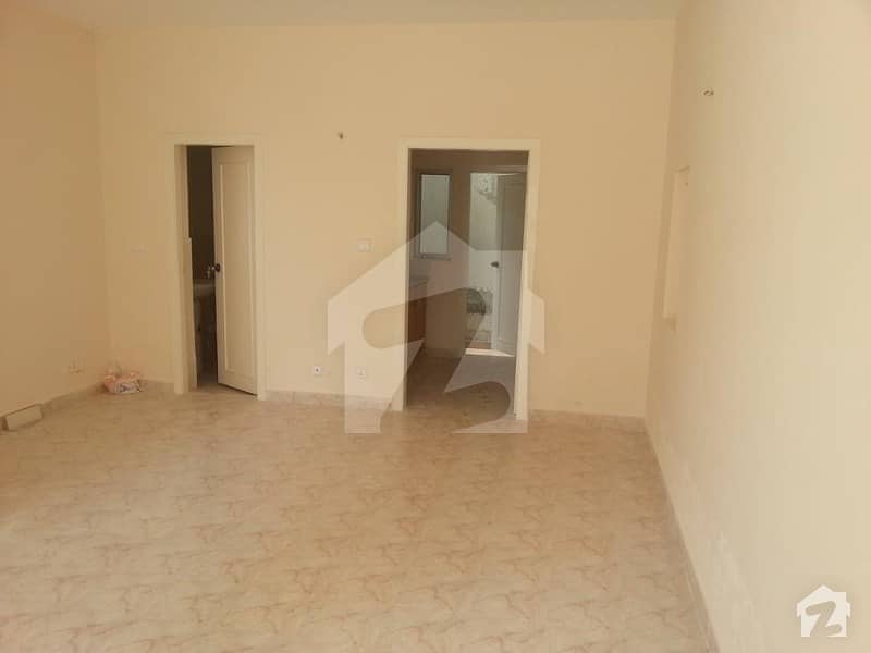 Beautiful 5 Marla Separate Lower Portion For Rent In Eden Abad Lahore