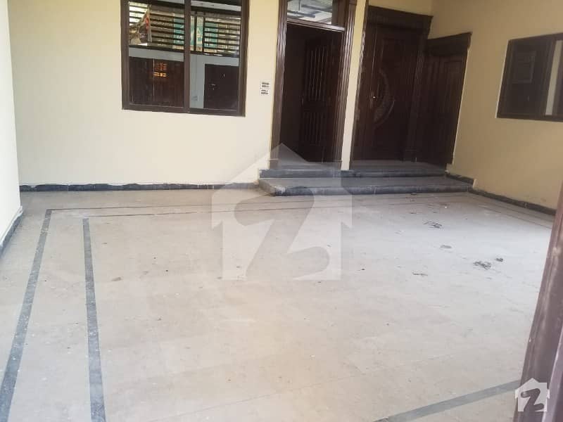 1 Kanal House Available For Rent In Shami Raod Near FG Colony