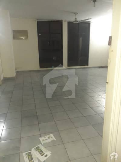 1450 Square Feet Flat For Rent In New Garden Town Barkat Markeet Central Plaza