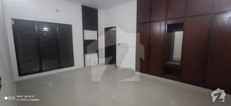 1 Kanal Full House Good Condition For Rent