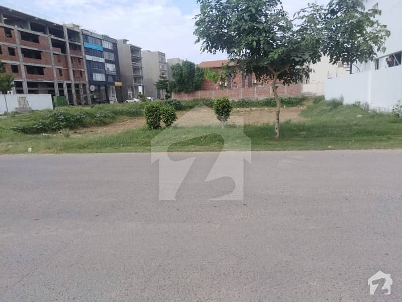 8 Marla Corner Commercial Ideal Plot For Sale In Dha Phase 8 Broadway Block B