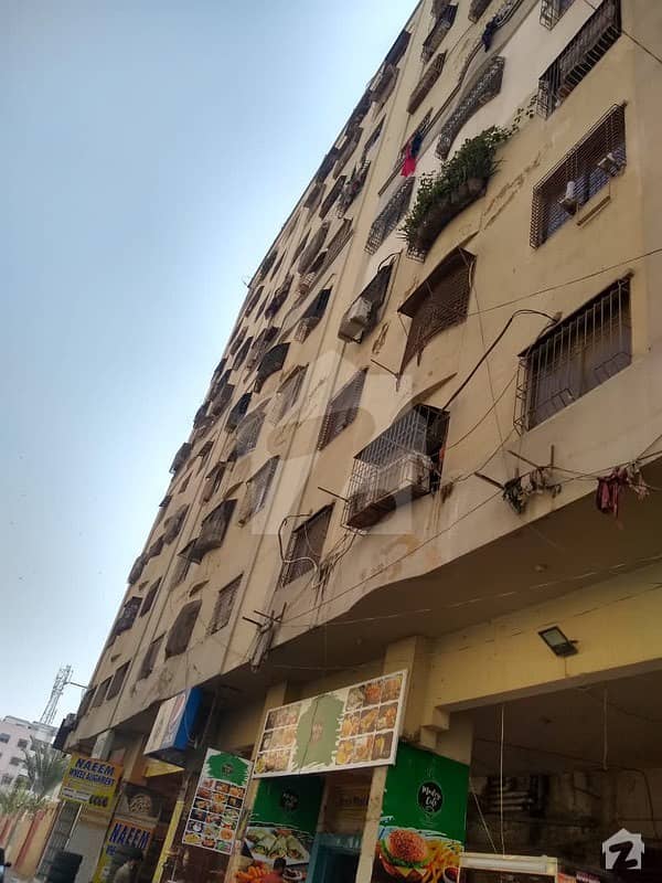 Flat Of 850  Square Feet In Gulberg Town Is Available