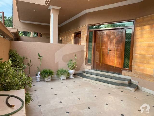 Gorgeous 5400  Square Feet House For Sale Available In Gulshan-E-Iqbal Town