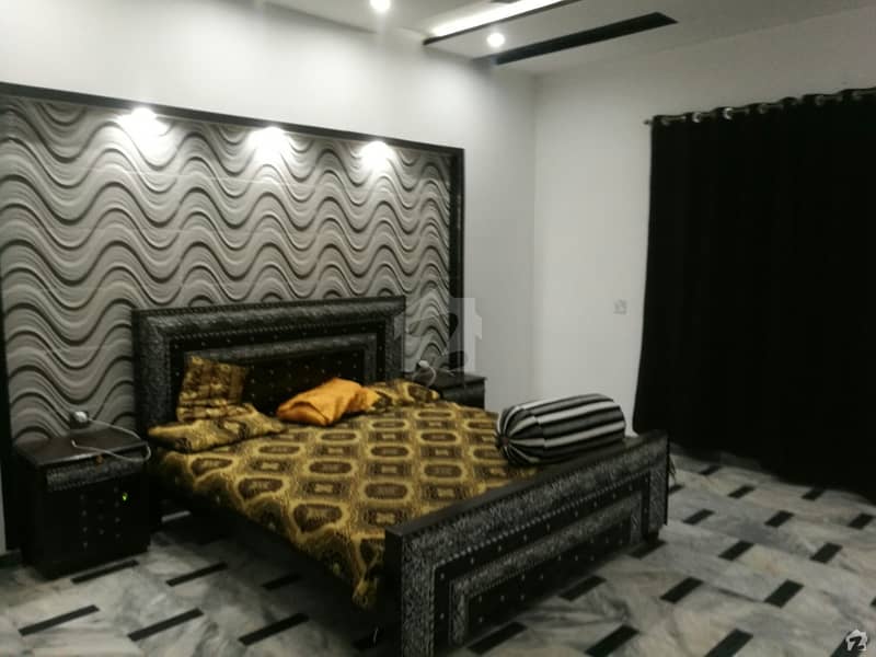 نشیمنِ اقبال فیز 2 نشیمنِ اقبال لاہور میں 6 کمروں کا 1 کنال مکان 2.58 کروڑ میں برائے فروخت۔
